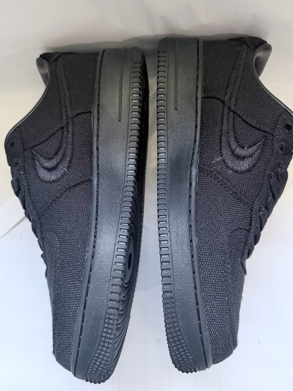 Nike Men’s All-Black Low Top Sneakers - Picture 4 of 5